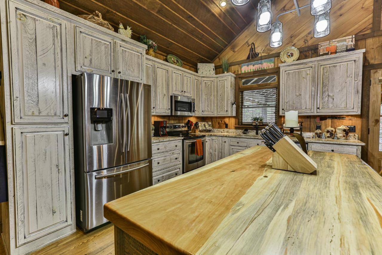 Villa Eagles Crest - Long Range Layered Mountain Views In Peaceful Neighborhood! Mineral Bluff Esterno foto