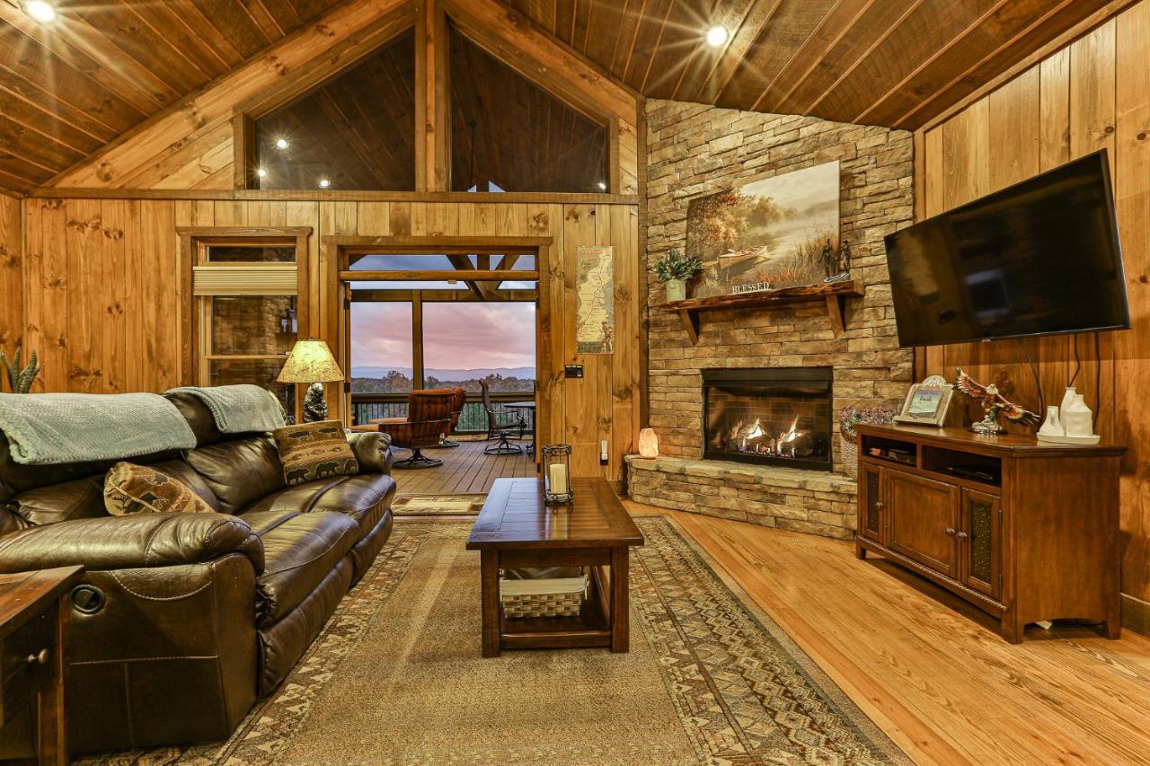 Villa Eagles Crest - Long Range Layered Mountain Views In Peaceful Neighborhood! Mineral Bluff Esterno foto