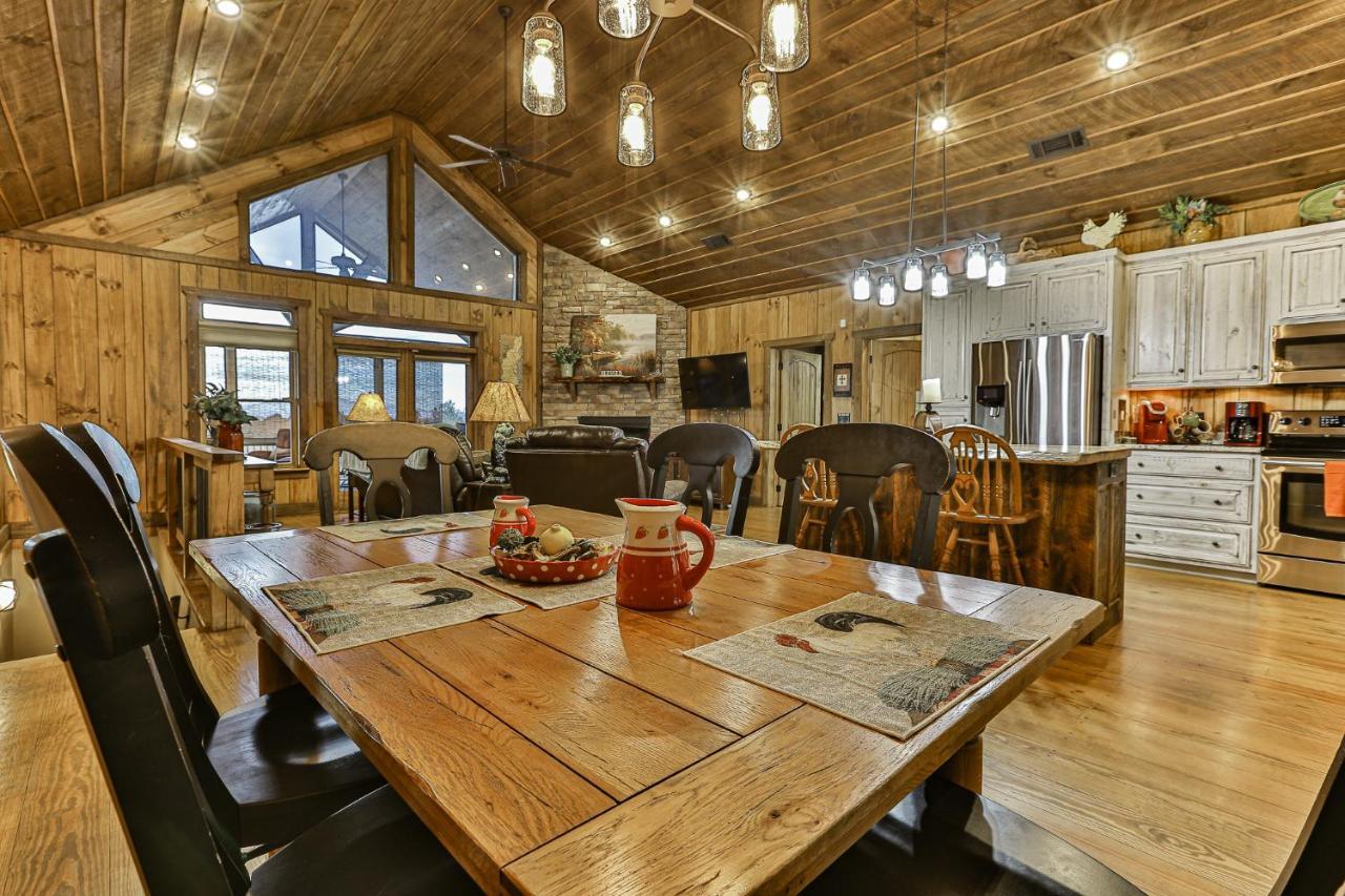 Villa Eagles Crest - Long Range Layered Mountain Views In Peaceful Neighborhood! Mineral Bluff Esterno foto